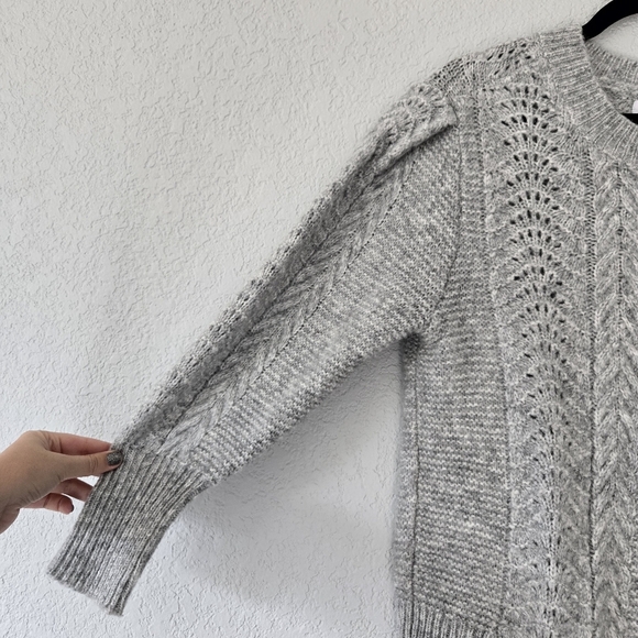 Calvin Klein L Grey Cable Knit Crew Neck Sweater - Picture 2 of 6